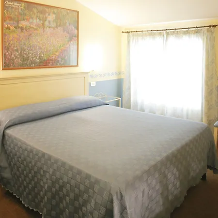 포르타 누오바 3* 아시시