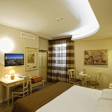 포르타 누오바 3* 아시시